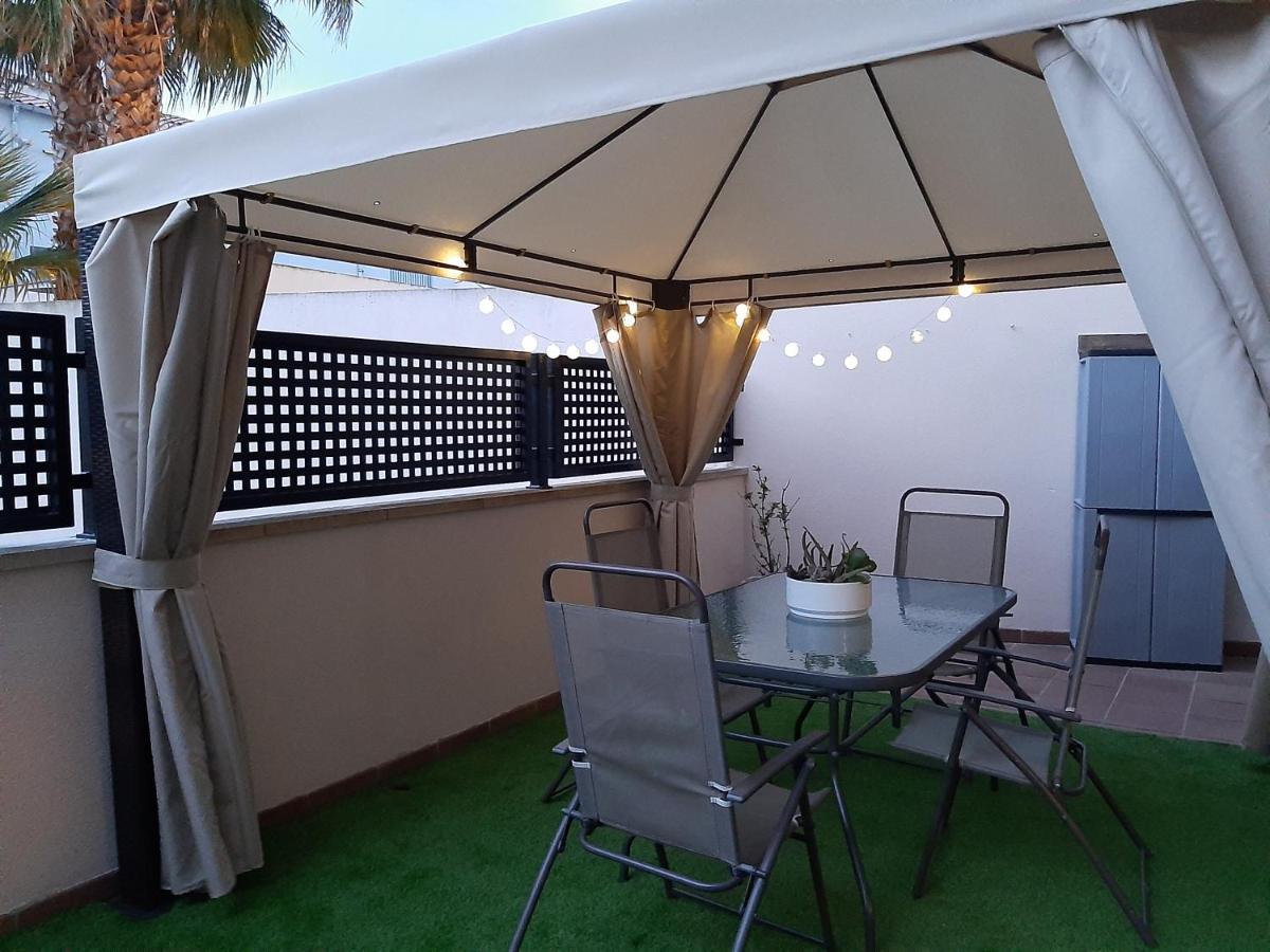 Gran Terraza Con Piscina Daire Sant Jaume d'Enveja Dış mekan fotoğraf